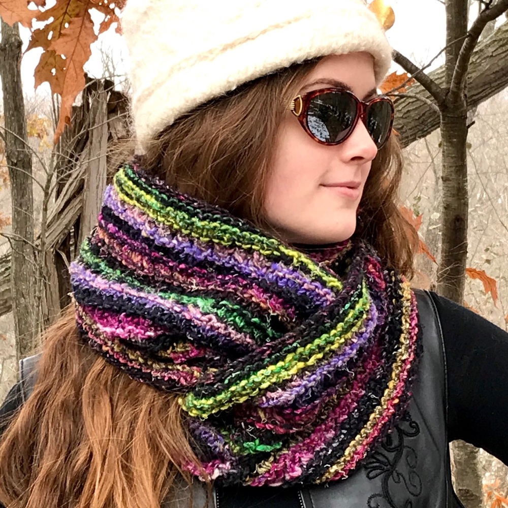 Handmade Infinity Style Cowl Scarf for Women (K21-20H)